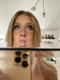 A profile image of Bรกrbara cohen