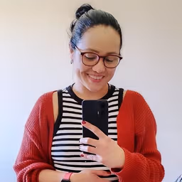 A profile image of Taynรก Campos